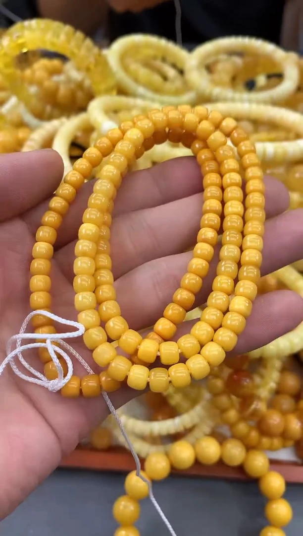 未镶嵌蜜蜡裸石链子