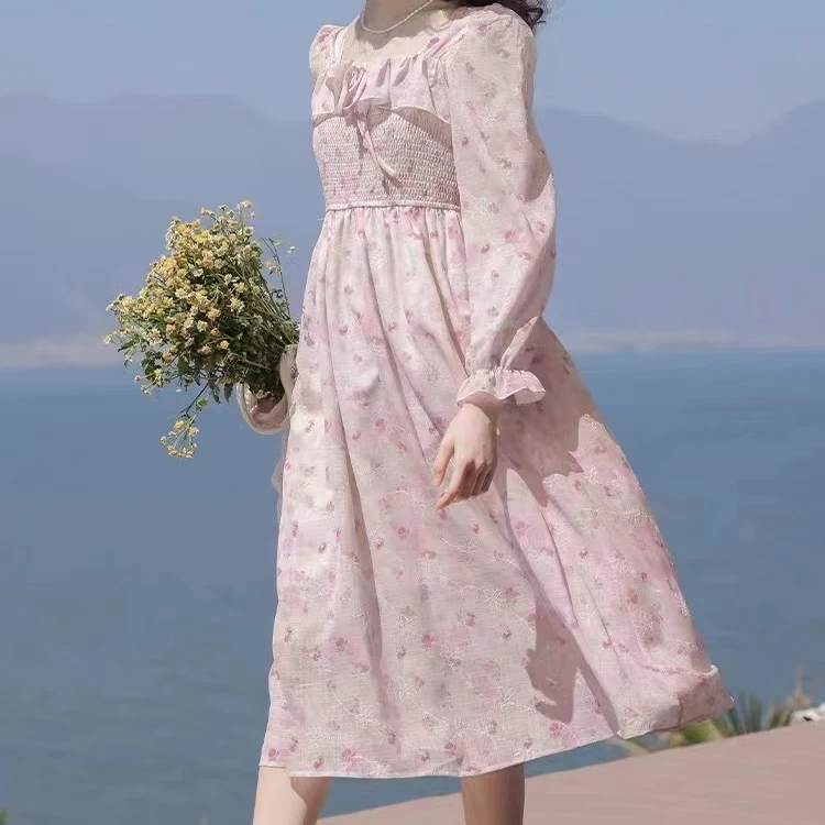 慕兔韩系甜美碎花长袖连衣裙女2024秋季新款小众百搭设计感裙子