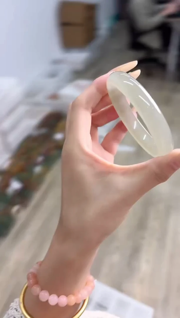 未镶嵌手镯石英质玉576-57D