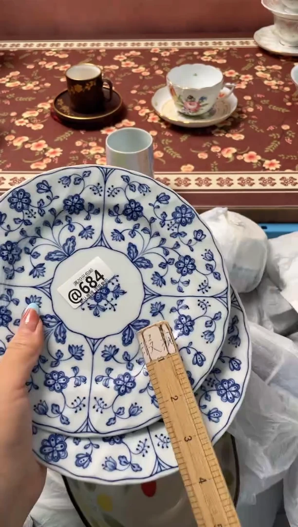 瓷片?****某瓷器瓷器@684