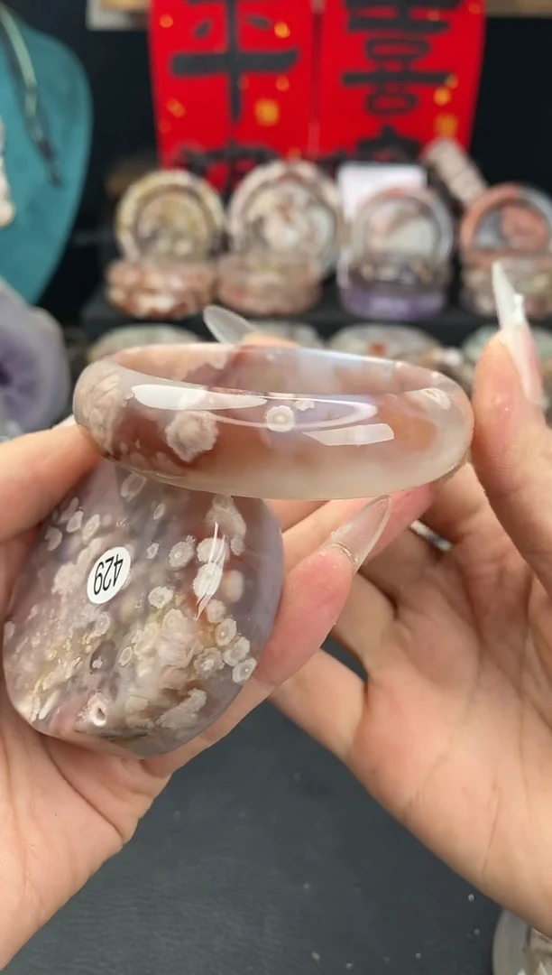 【闪购商品】石英质玉手镯（圆镯）未镶嵌57