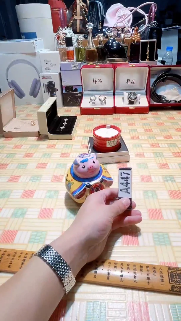 瓷片瓷器 库房到期 全部地板价@@1