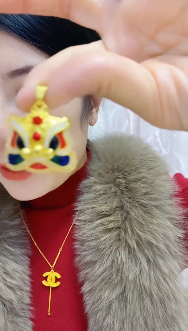 合金无042珐琅彩醒狮吊坠