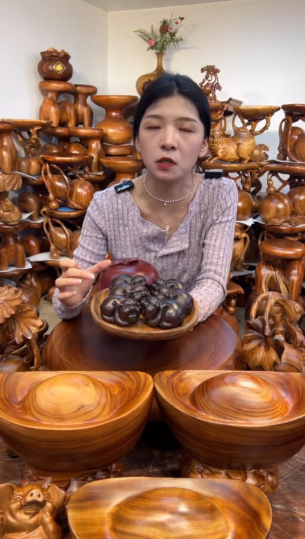 木一对黑檀材质创意猪猪