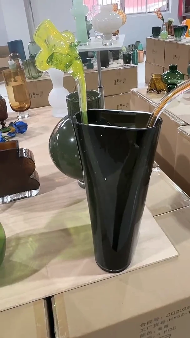 【闪购商品】玻璃黑色旋转1