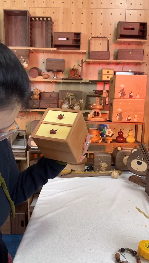 木樱桃木小号桌面小黄鸭双层抽屉