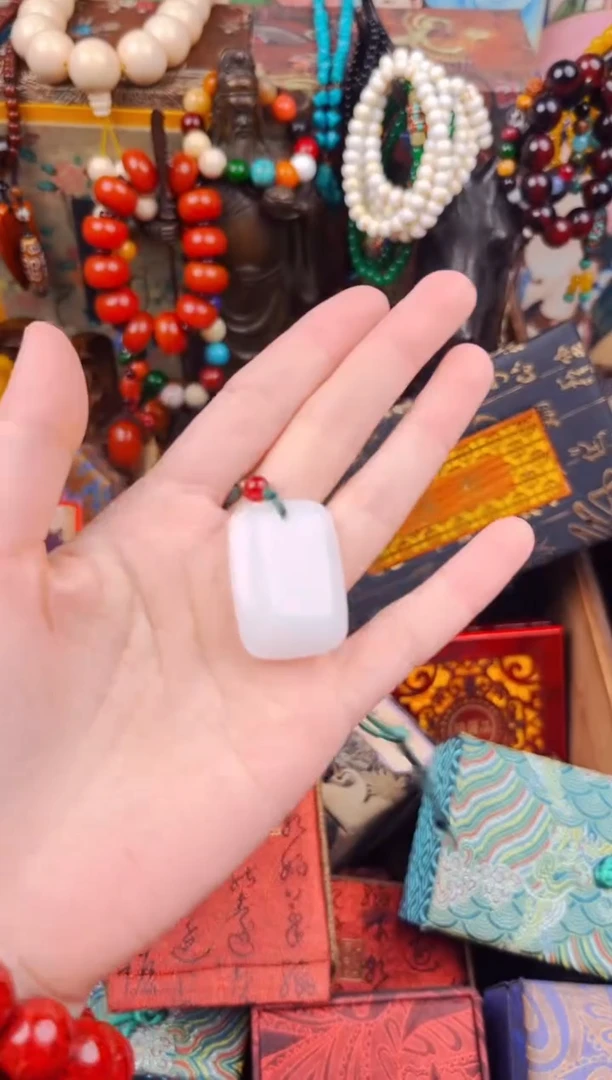 和田玉未镶嵌吊坠(赠链)飞姐精品专属推荐90