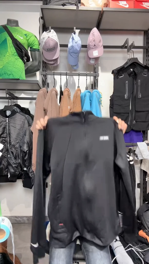 1348  编码 瑕疵款直播间过款为准 尺码 170