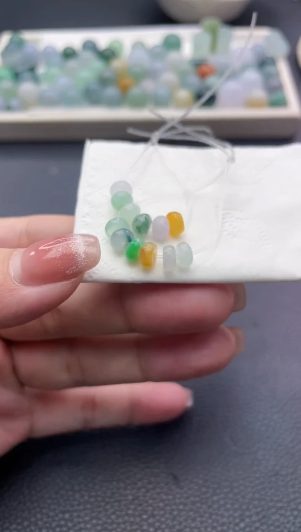 【闪购商品】定制翡翠未镶嵌珠子