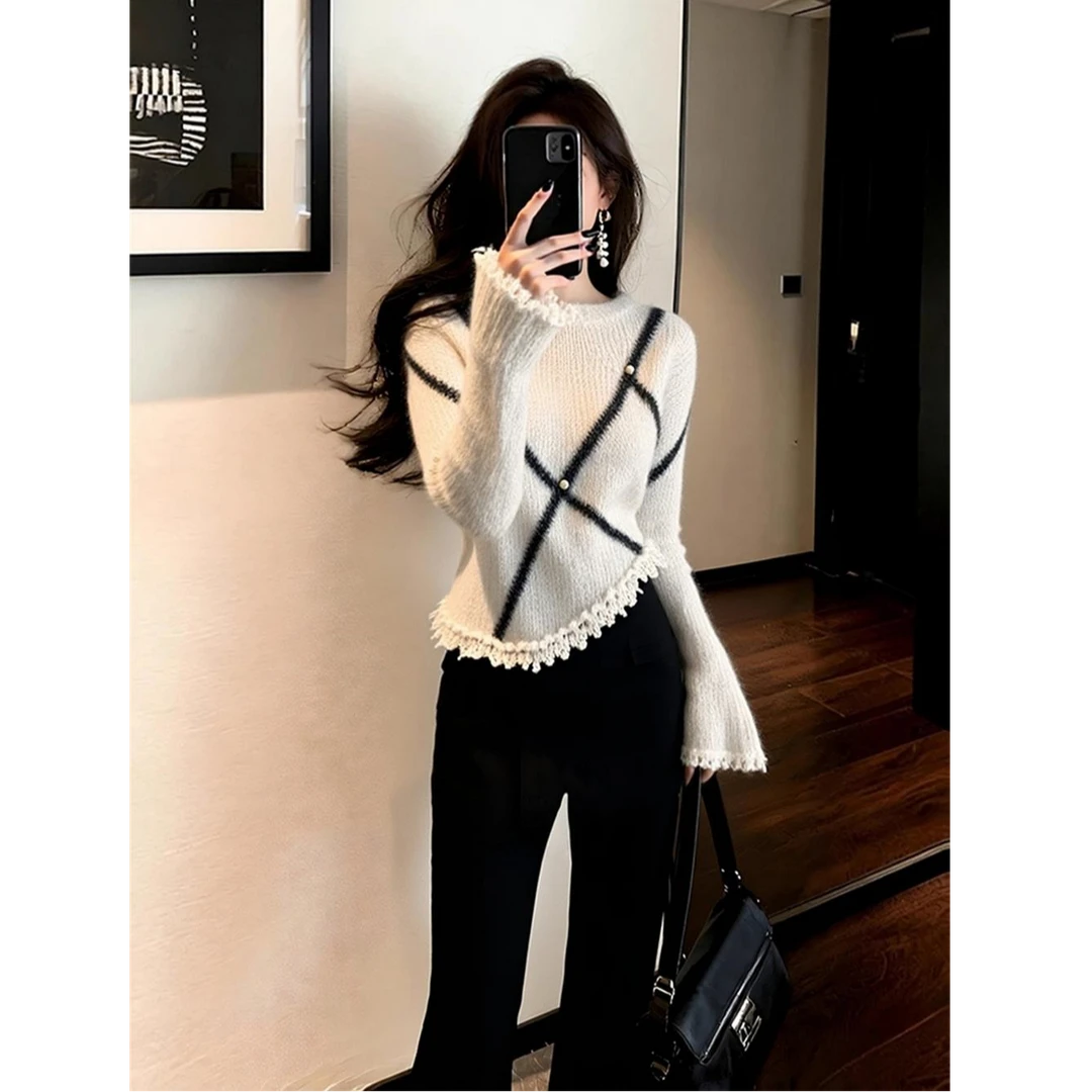 毛衣女款2025新款超好看内搭打底小香风高端气质收腰白色针织上衣