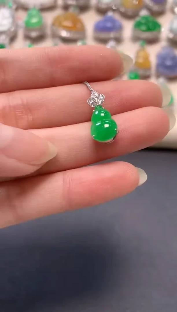 吊坠(不含链)18K金镶嵌翡翠S18 不含链