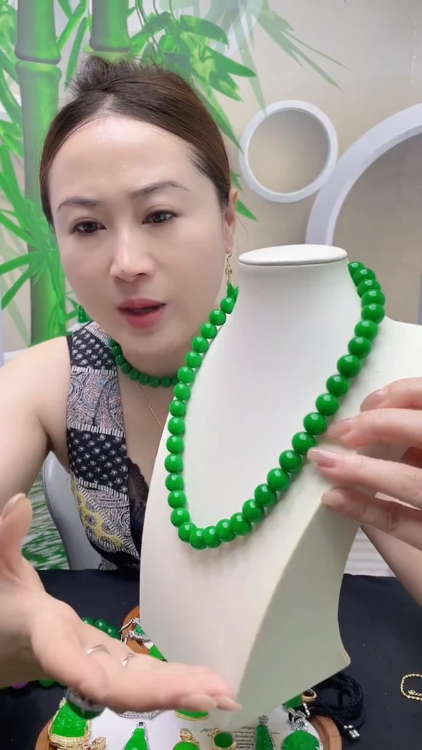 项链14K金镶嵌翡翠D04