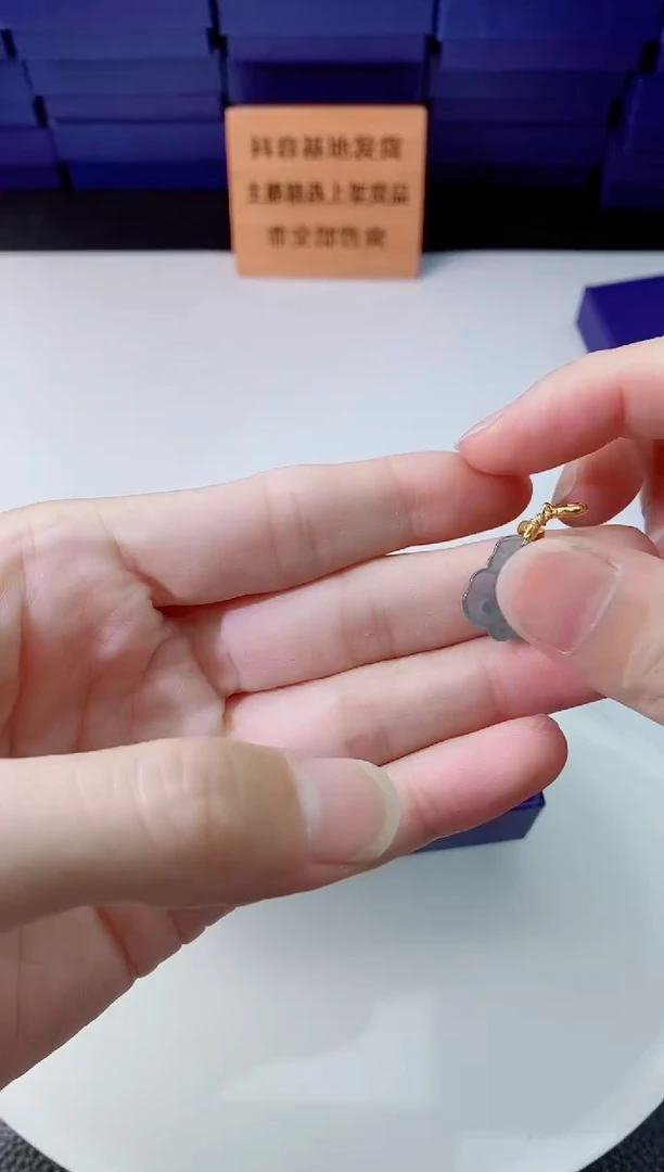 翡翠未镶嵌颈饰11111111