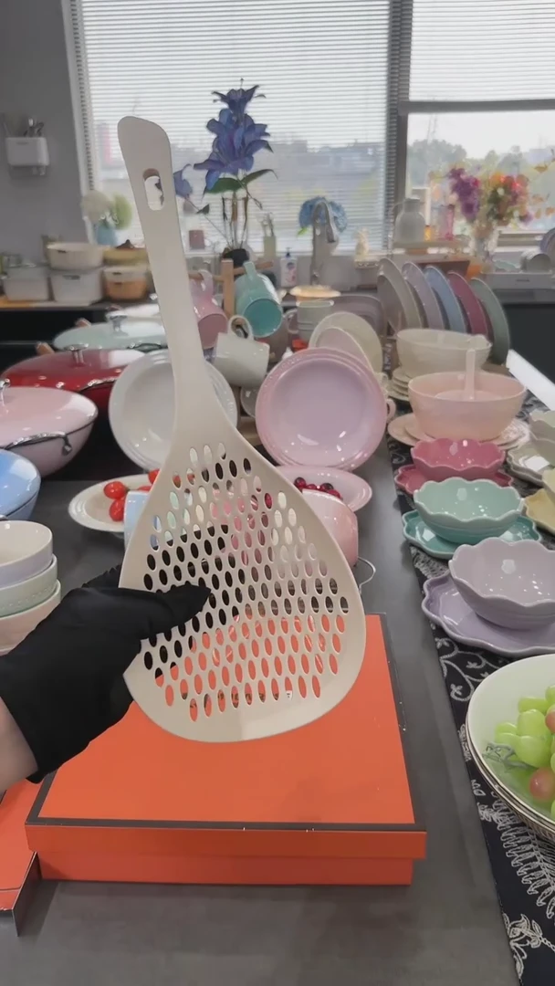 【闪购商品】瓷沥水勺34.5*13.5*4cm-霜白