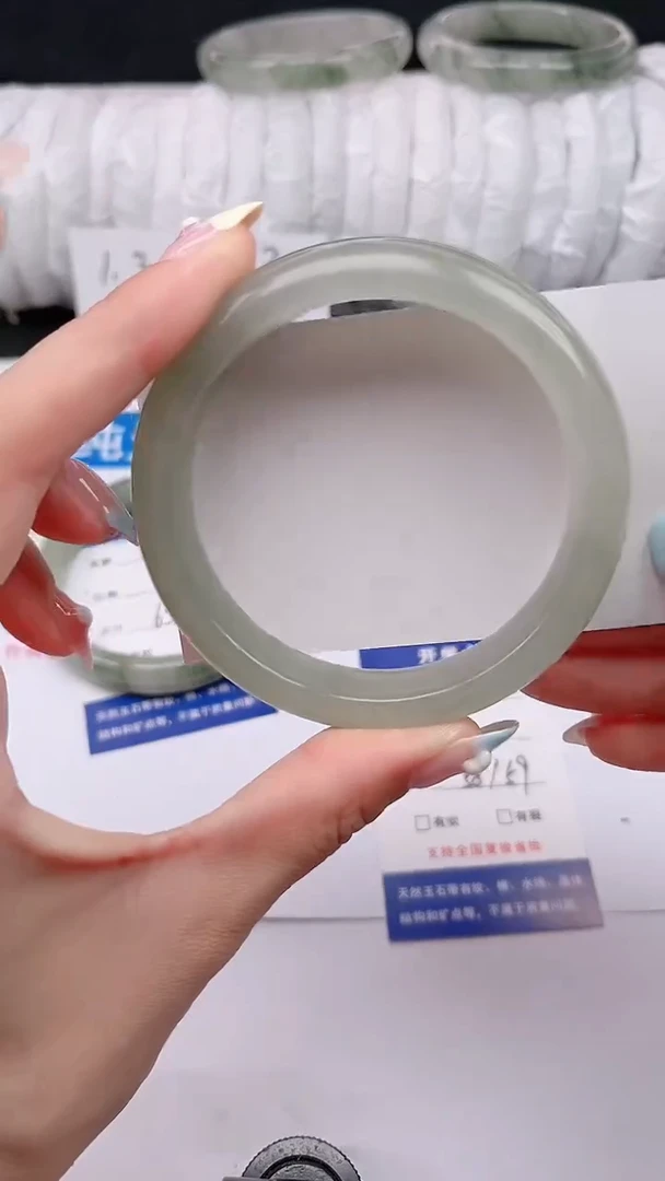 石英质玉手镯未镶嵌154-58/59