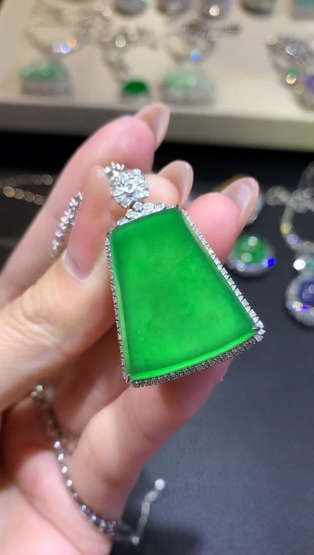 【闪购商品】翡翠吊坠(不含链)18K金镶嵌41-无事牌（无鉴赏