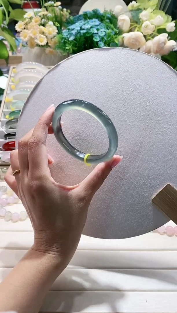 手镯玛瑙/玉髓未镶嵌82-58.4