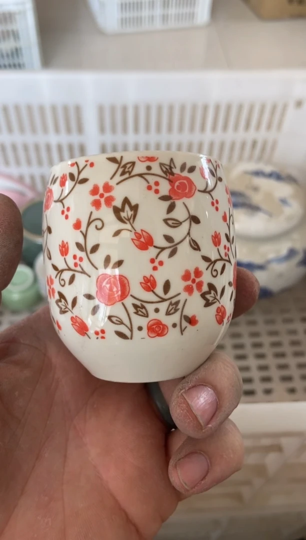 无运费险有瑕疵的摄影的产品有使用过的痕迹有点脏介意勿拍