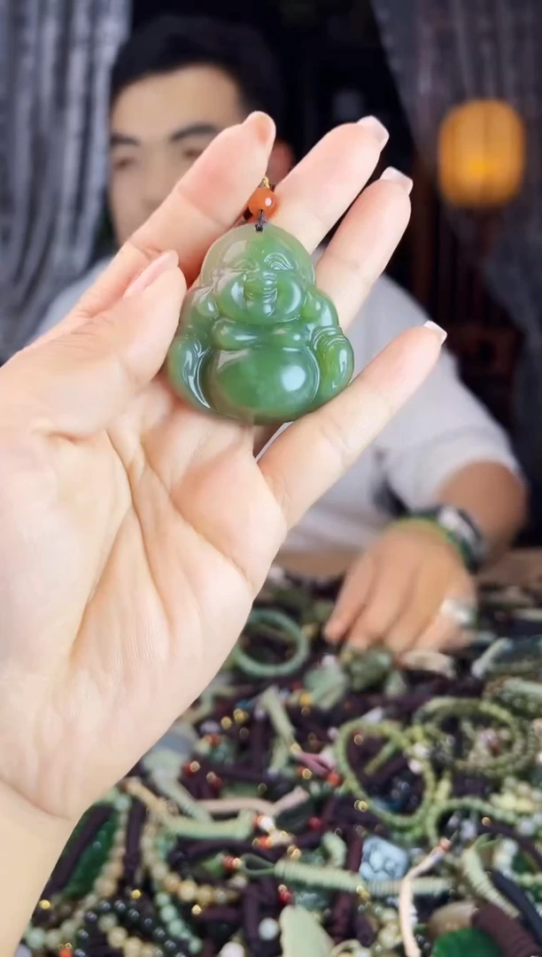 未镶嵌和田玉挂件1