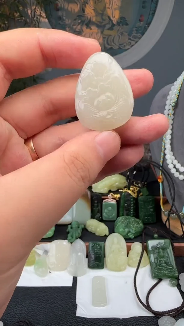 和田玉未镶嵌挂件和田玉