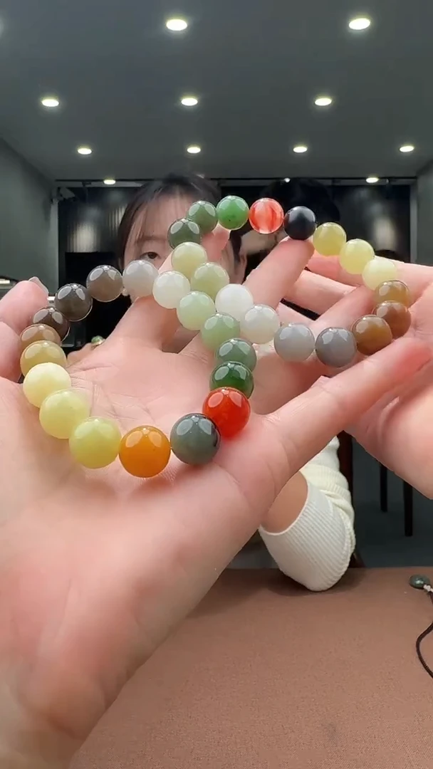 颈饰未镶嵌和田玉工厂清货，不退不换，多样性拍一发一