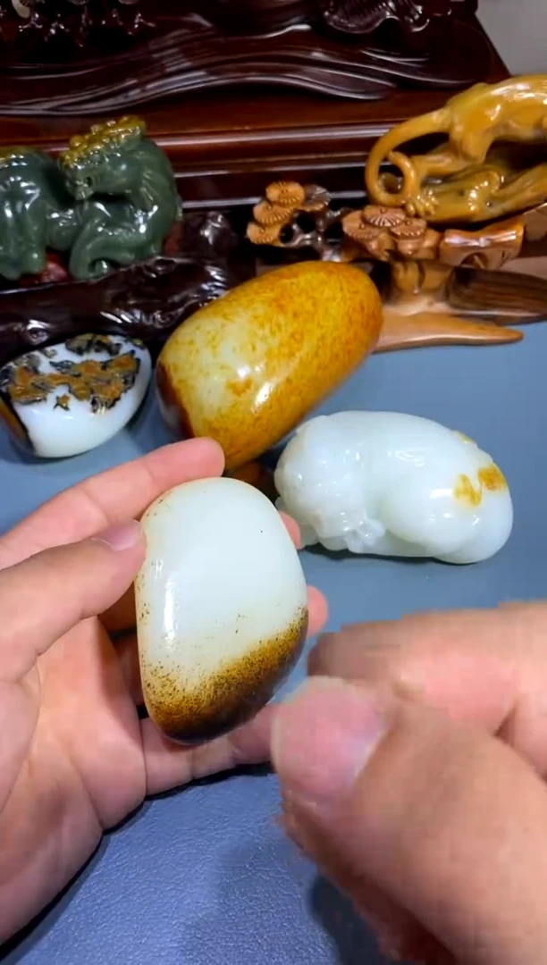 未镶嵌和田玉挂件杭****，1
