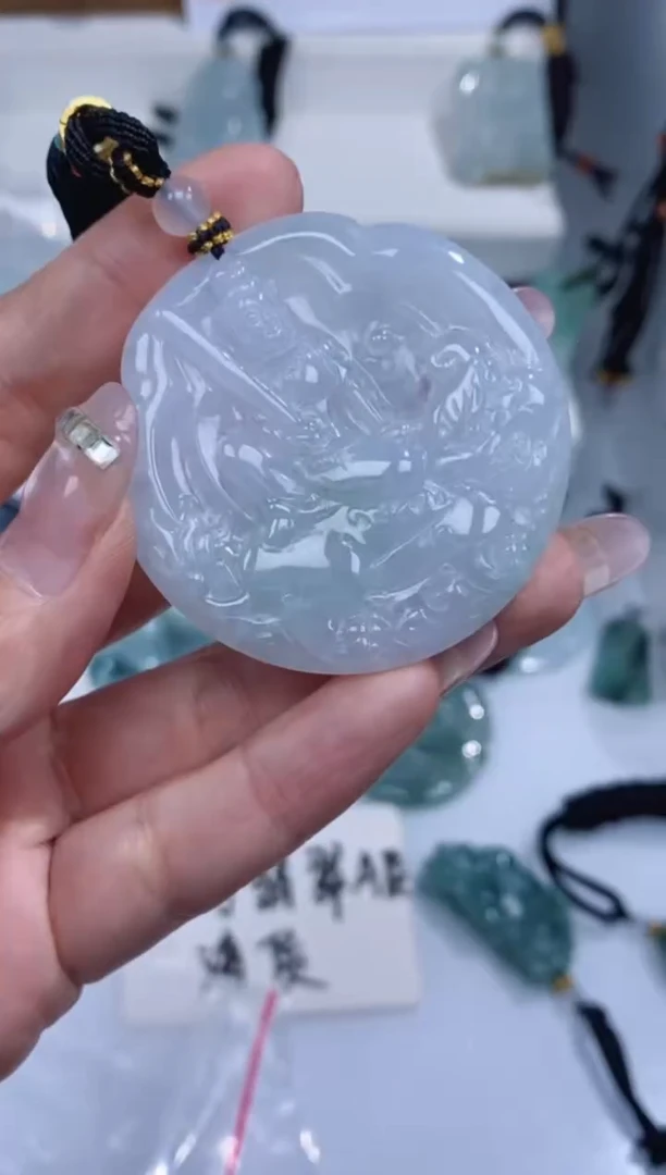 颈饰未镶嵌翡翠吊坠