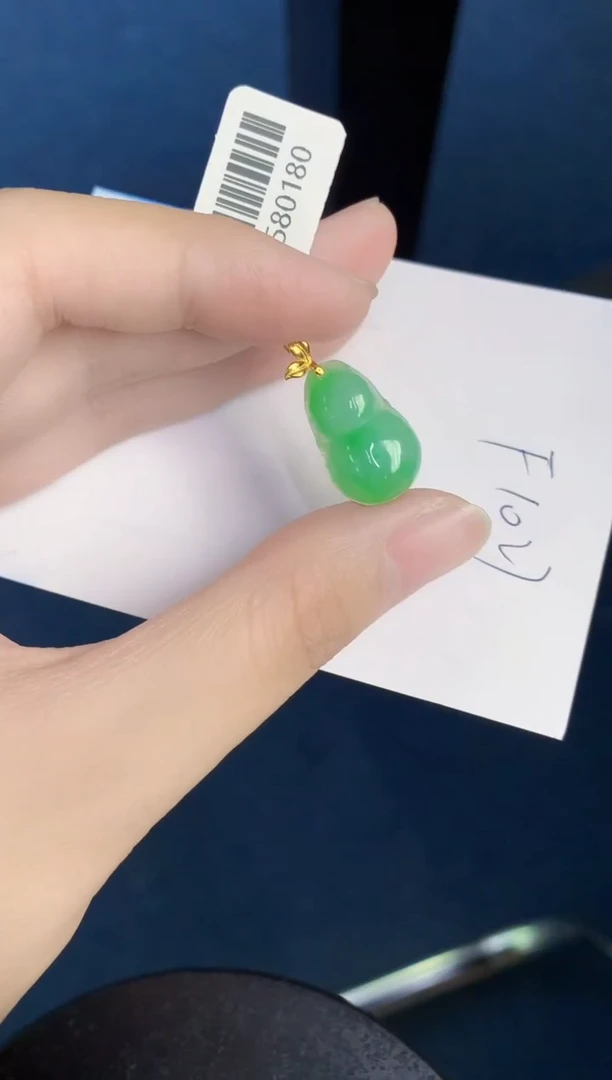 翡翠18K金镶嵌颈饰天然翡翠緬甸A貨