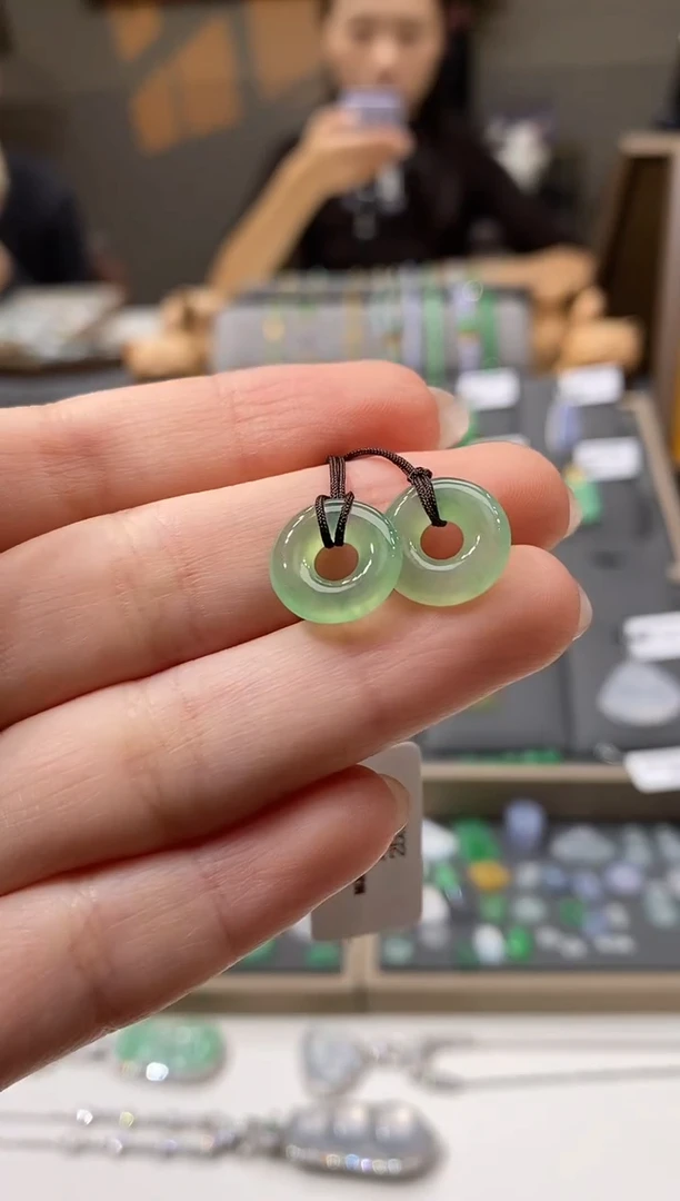 颈饰未镶嵌翡翠甜甜圈