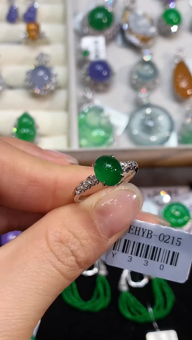 【闪购商品】翡翠戒指18K金镶嵌2734   