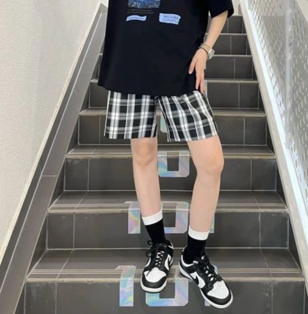 2838 高腰格纹休闲百搭短裤