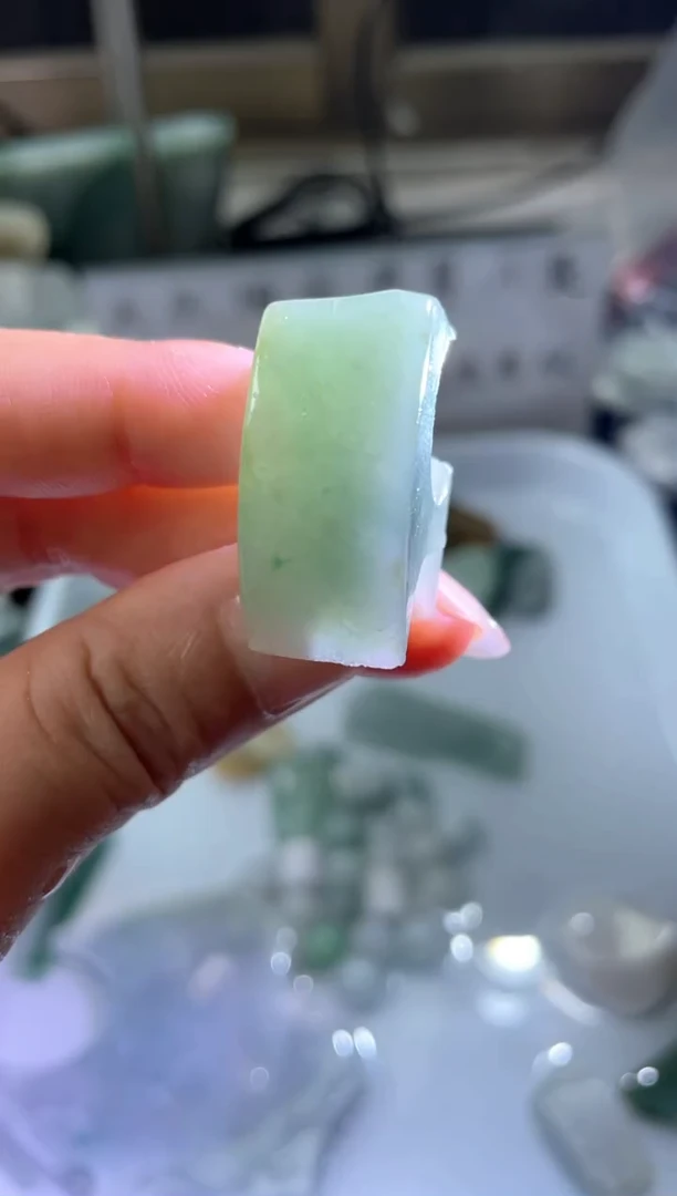 翡翠裸石天然缅甸翡翠A货