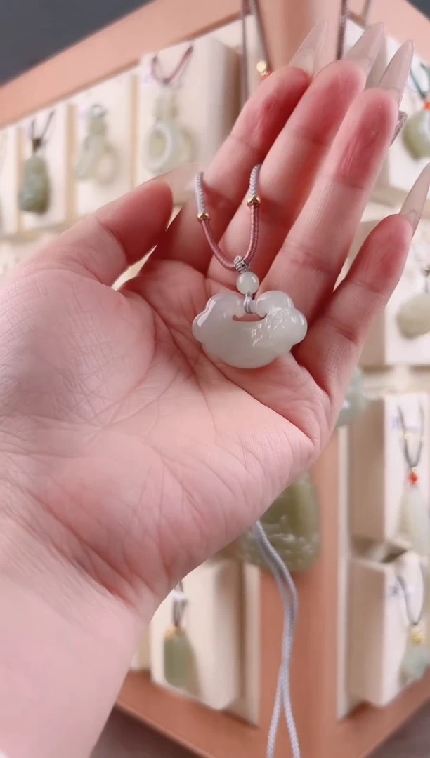 【闪购商品】和田玉吊坠(不含链)未镶嵌8