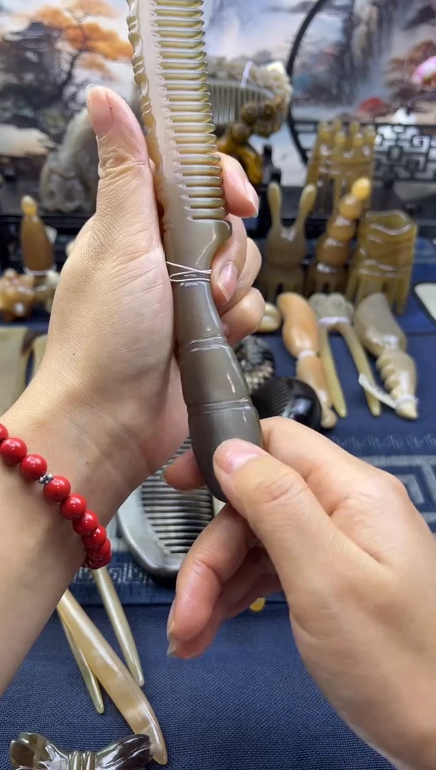 云南老白水24公分长度长条梳