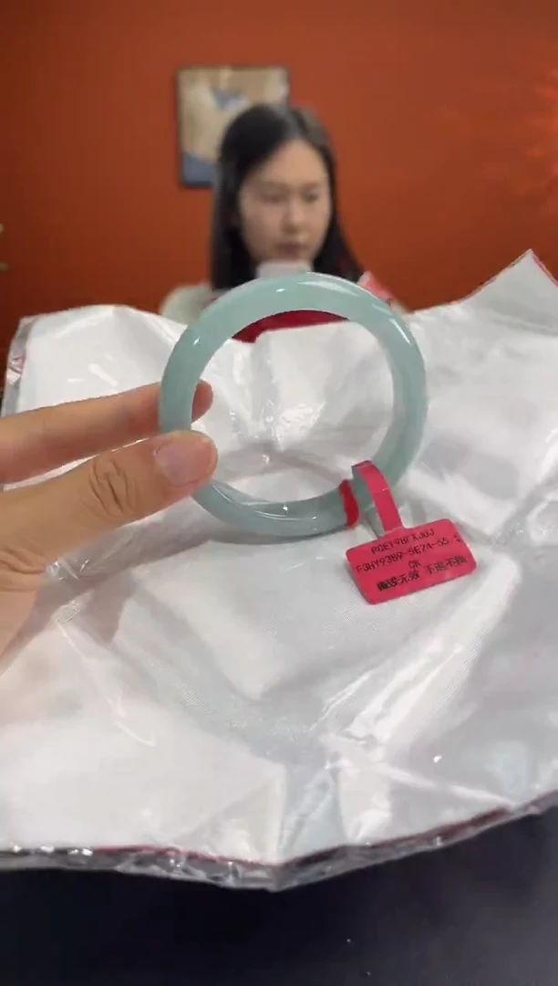 未镶嵌手镯翡翠2