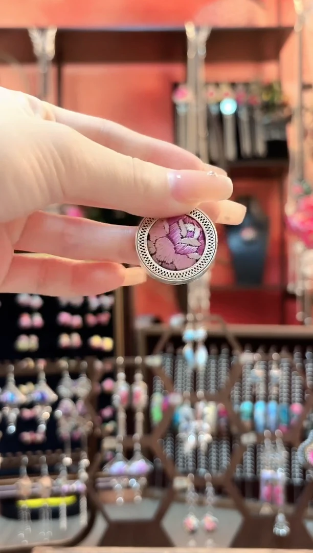 织绣云织谣民族风精美饰品523