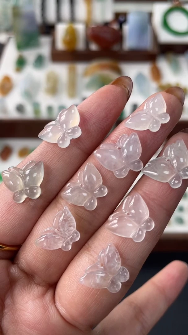 【闪购商品】定制翡翠未镶嵌蝴蝶99多样性发货拍下发一