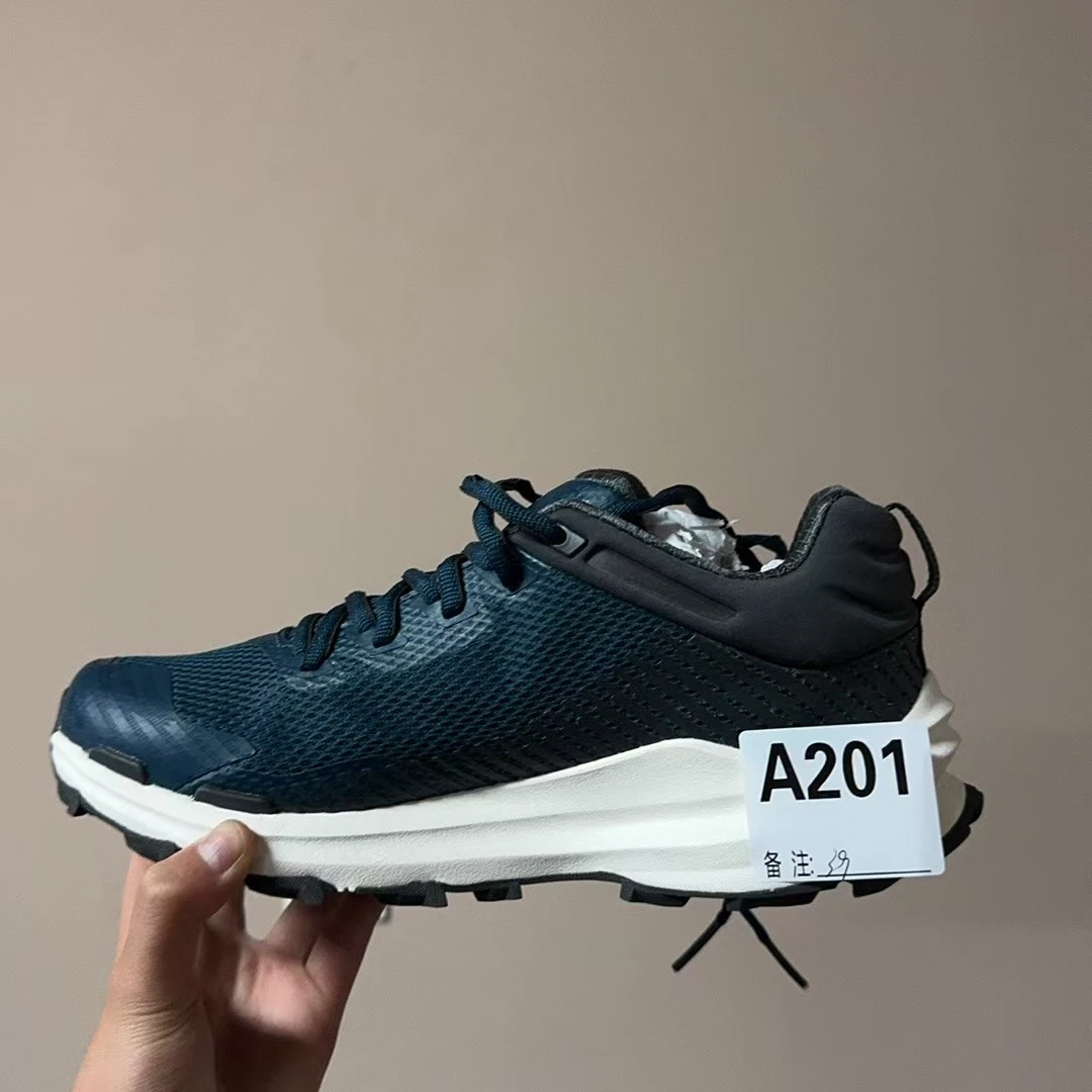 男女户外休闲鞋a201