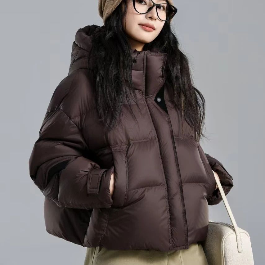 2024冬季新款90白鸭绒短款连帽羽绒服女高端时尚加厚连帽外套L837