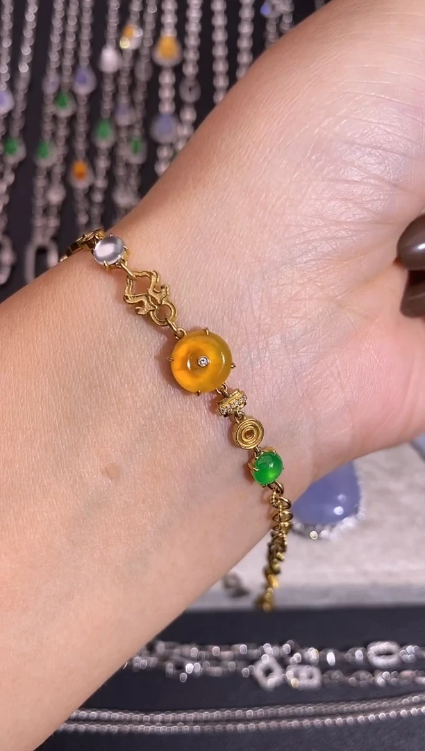 18K金镶嵌手链翡翠手链