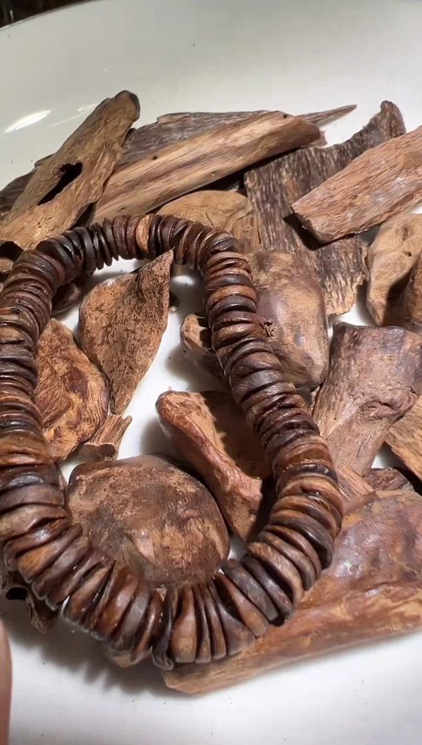 沉香沉香碎屑巴布亚9.8克