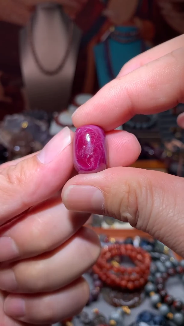 未镶嵌珠子红宝石多样性