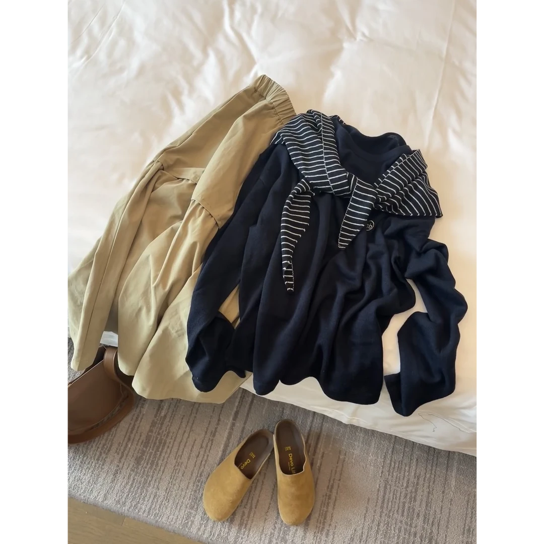 2025秋装新款小个子超好看的文艺森系藏青色针织衫裙子两件套装女