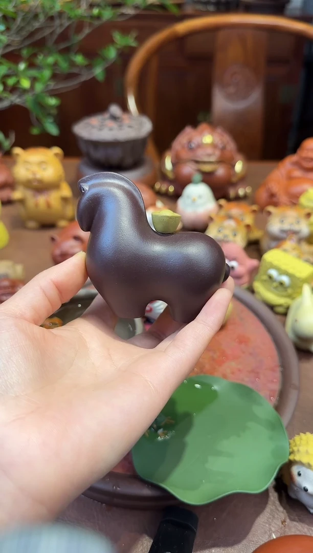 紫砂茶宠紫砂元宝唐马