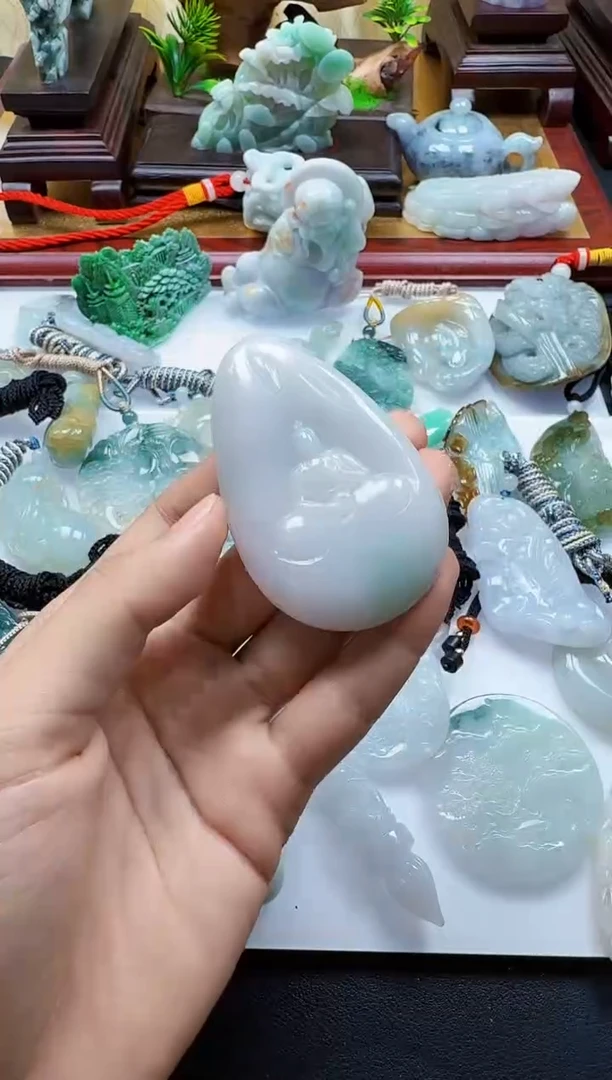 吊坠(不含链)未镶嵌翡翠1