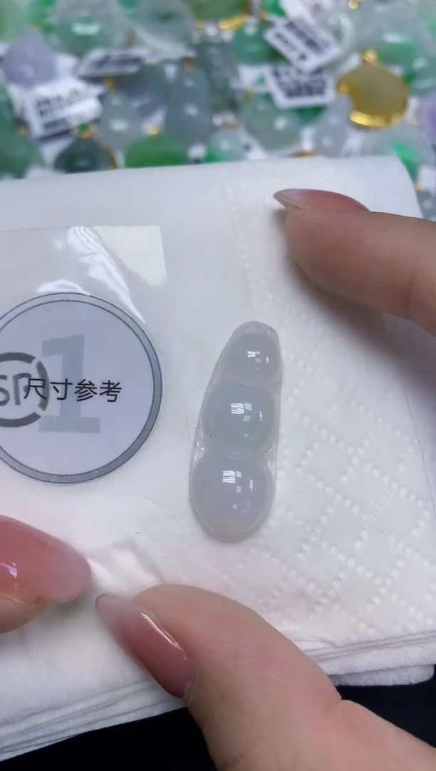 颈饰未镶嵌翡翠天然缅甸翡翠A货百元以上9元证书费自理