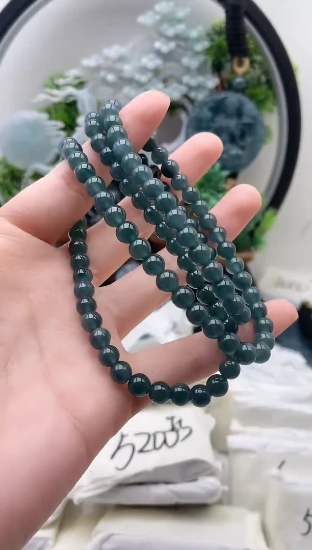 翡翠未镶嵌颈饰珠链