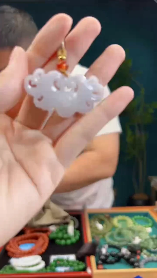 颈饰未镶嵌和田玉一物一证 拍一单发一个