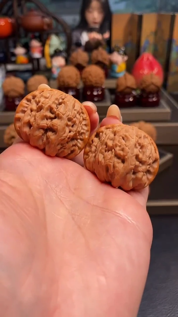 【闪购商品】文玩核桃把件C72白狮子38