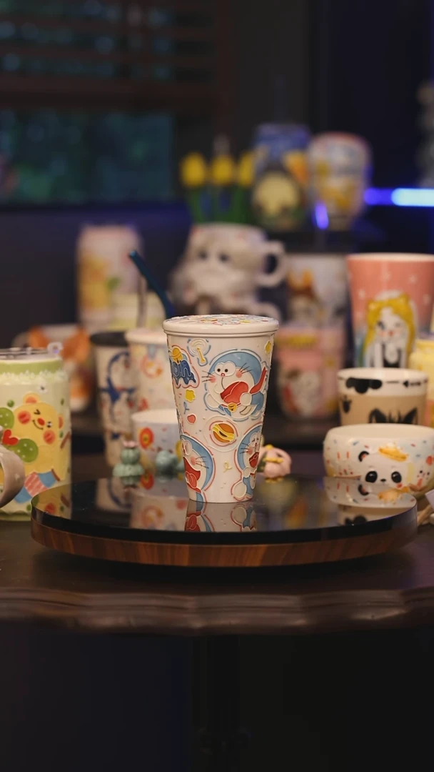 【闪购商品】摆件景德镇釉下彩绘设计师款式陶瓷